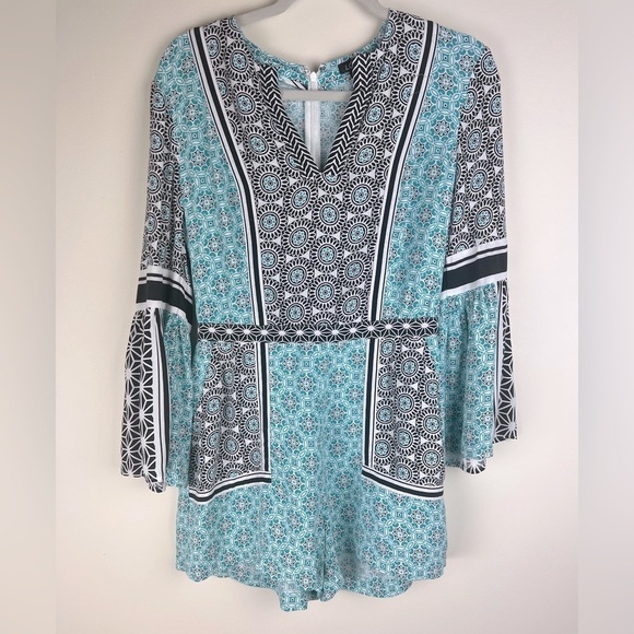 LOFT | Boho Geometric Shorts Romper Turquoise Black Bell Sleeves | XS - Picture 1 of 7